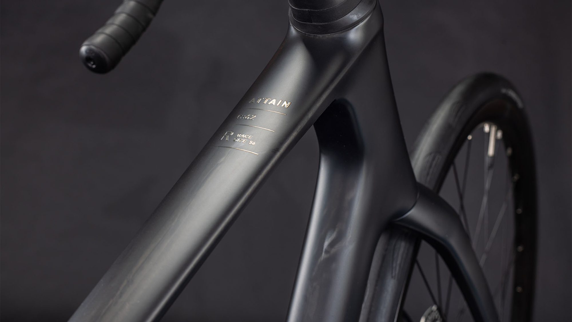 Cube Attain C:62 Race blackline – Bild 2